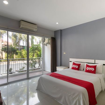 Oyo 75389 Pandora House Hotell Pattaya Eksteriør bilde