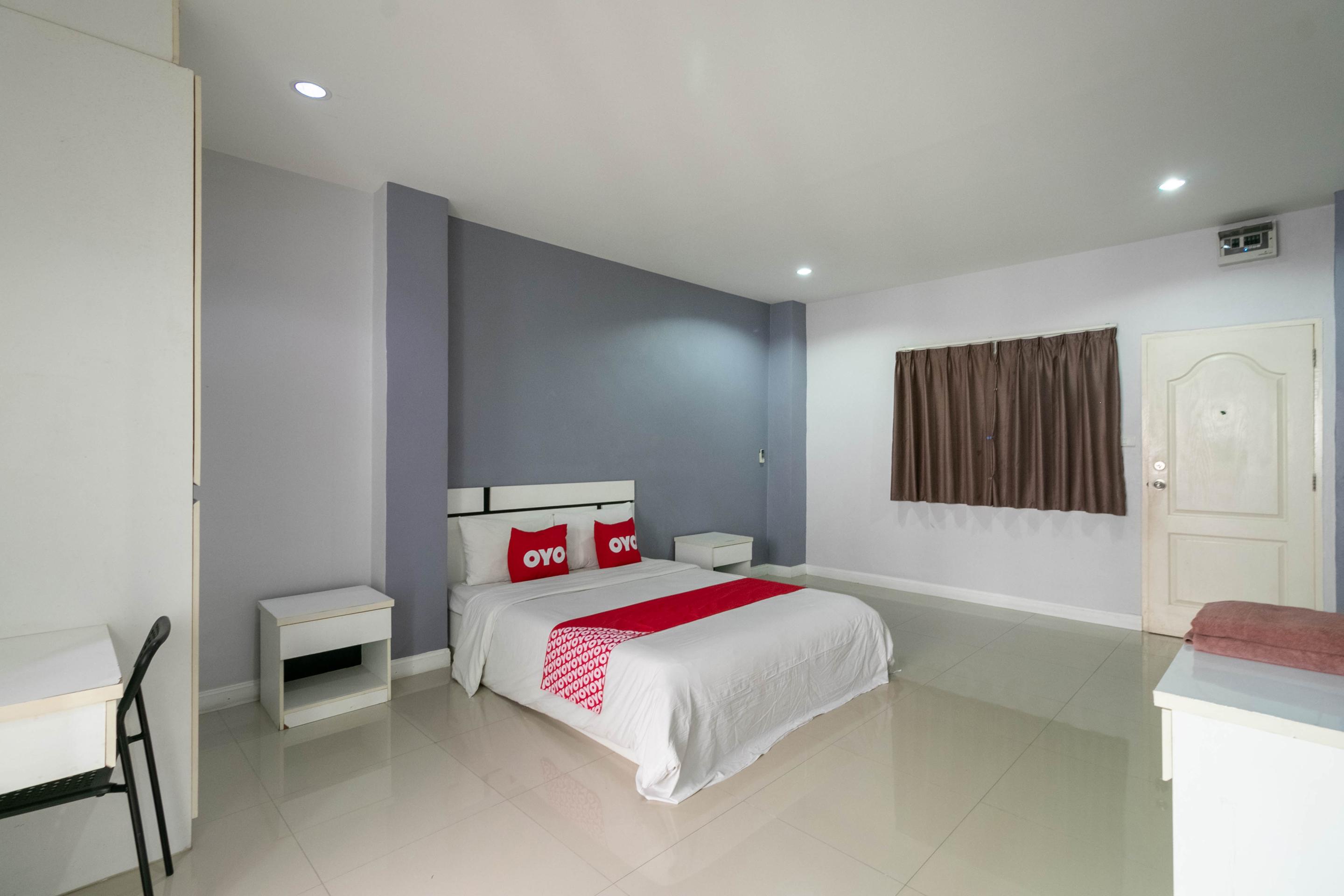 Oyo 75389 Pandora House Hotell Pattaya Eksteriør bilde