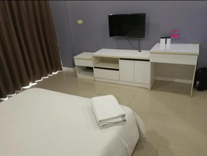 Oyo 75389 Pandora House Hotell Pattaya Eksteriør bilde