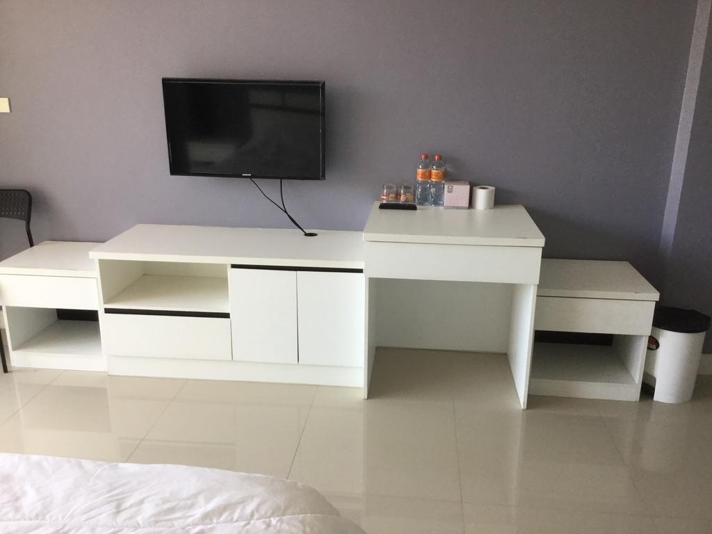 Oyo 75389 Pandora House Hotell Pattaya Eksteriør bilde